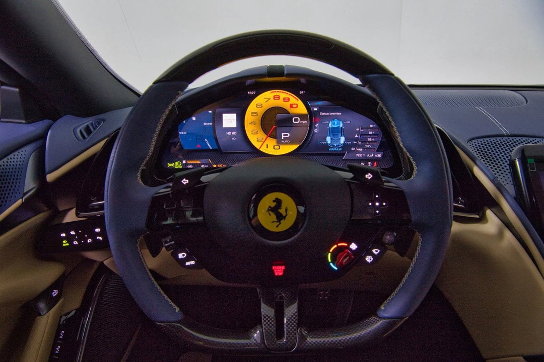2025 Ferrari Roma Spider - Image 11 of 31