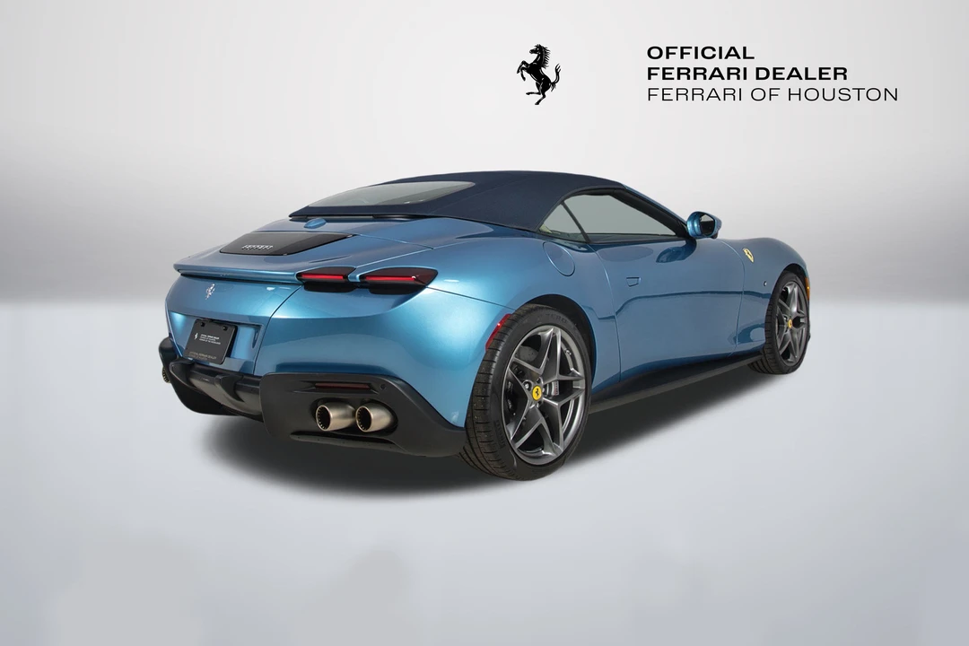 2025 Ferrari Roma Spider - Image 29 of 31