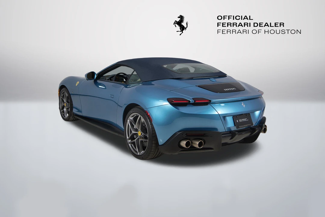 2025 Ferrari Roma Spider - Image 26 of 31