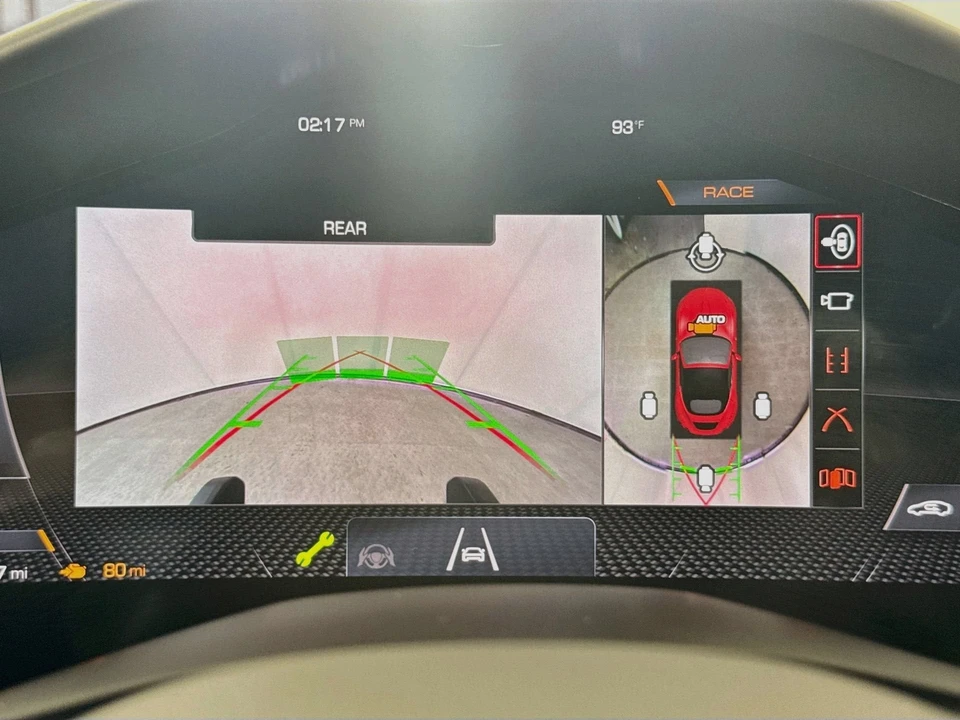 2025 Ferrari Roma Spider - Image 14 of 31