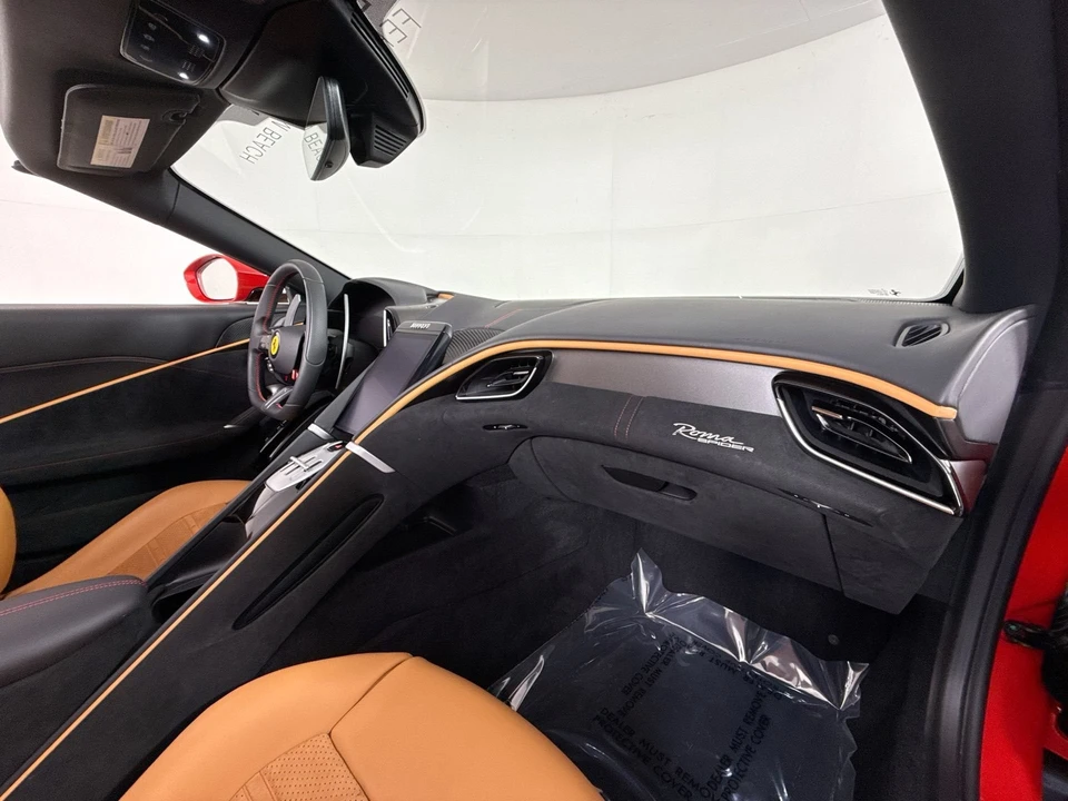2025 Ferrari Roma Spider - Image 26 of 31