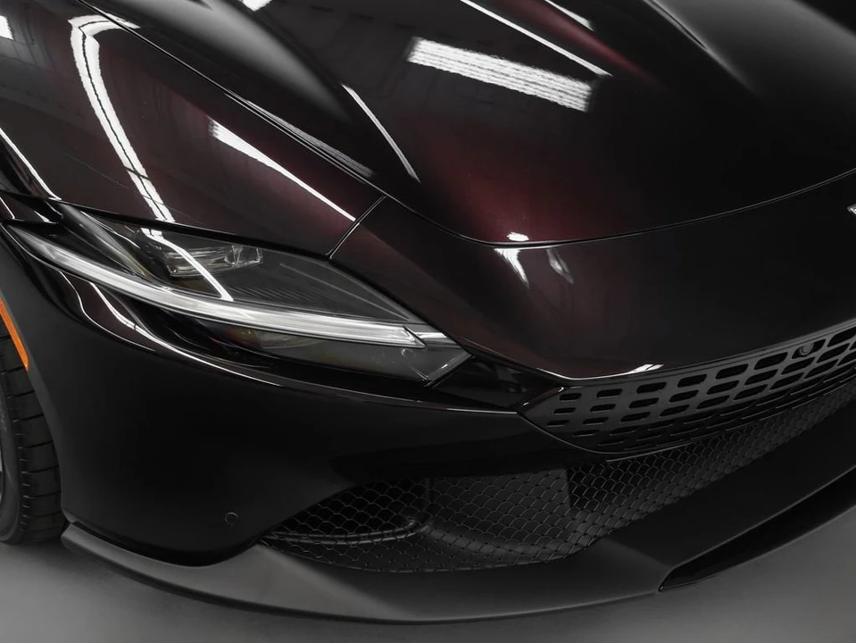 2025 Ferrari Roma Spider - Image 6 of 31