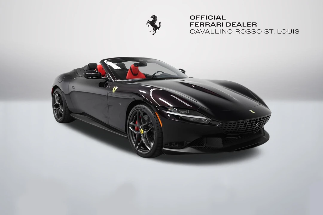 2025 Ferrari Roma Spider - Image 17 of 31