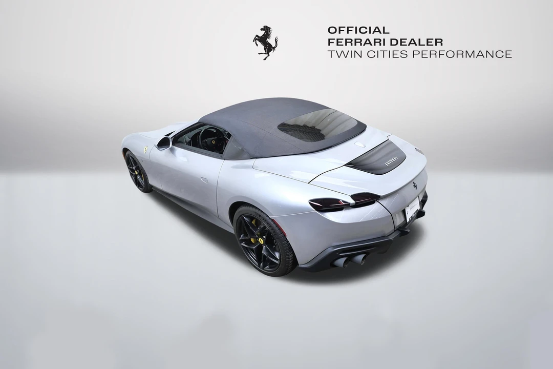 2025 Ferrari Roma Spider - Image 5 of 31