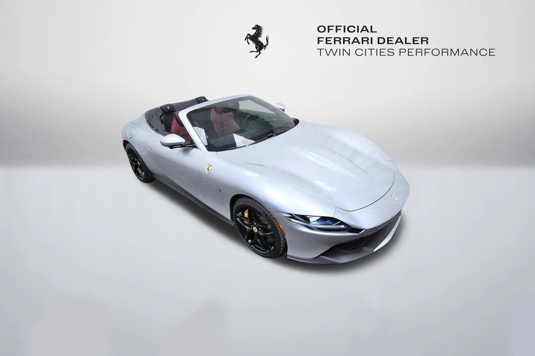 2025 Ferrari Roma Spider - Image 12 of 31
