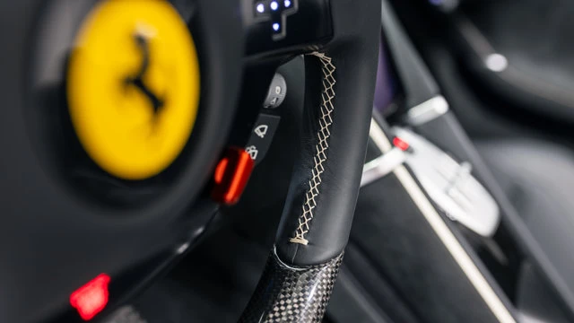 2025 Ferrari Roma Spider - Image 6 of 17
