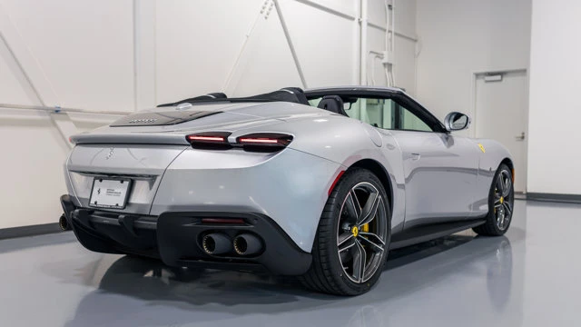 2025 Ferrari Roma Spider - Image 17 of 17