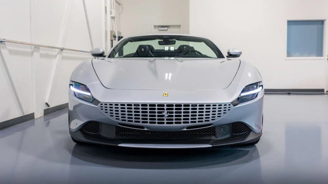 2025 Ferrari Roma Spider - Image 3 of 17