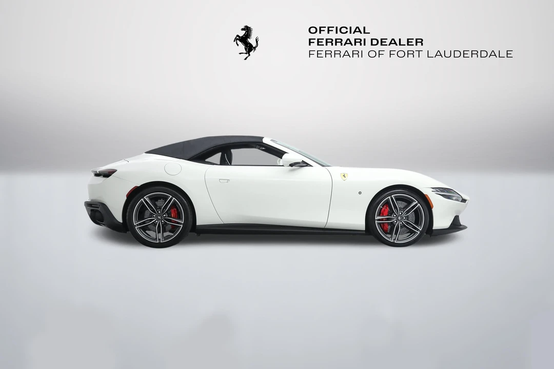 2025 Ferrari Roma Spider - Image 11 of 31