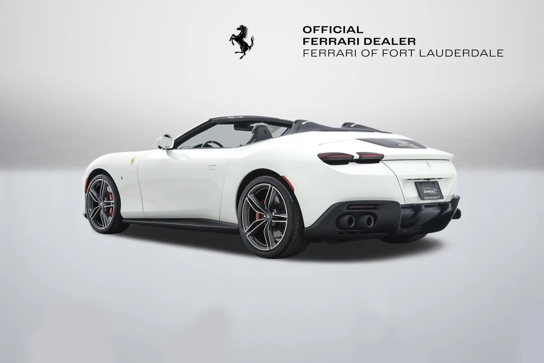 2025 Ferrari Roma Spider - Image 8 of 31