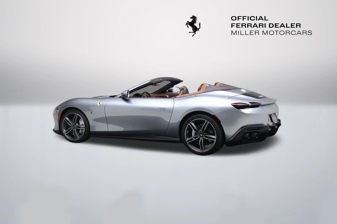 2025 Ferrari Roma Spider - Image 5 of 31