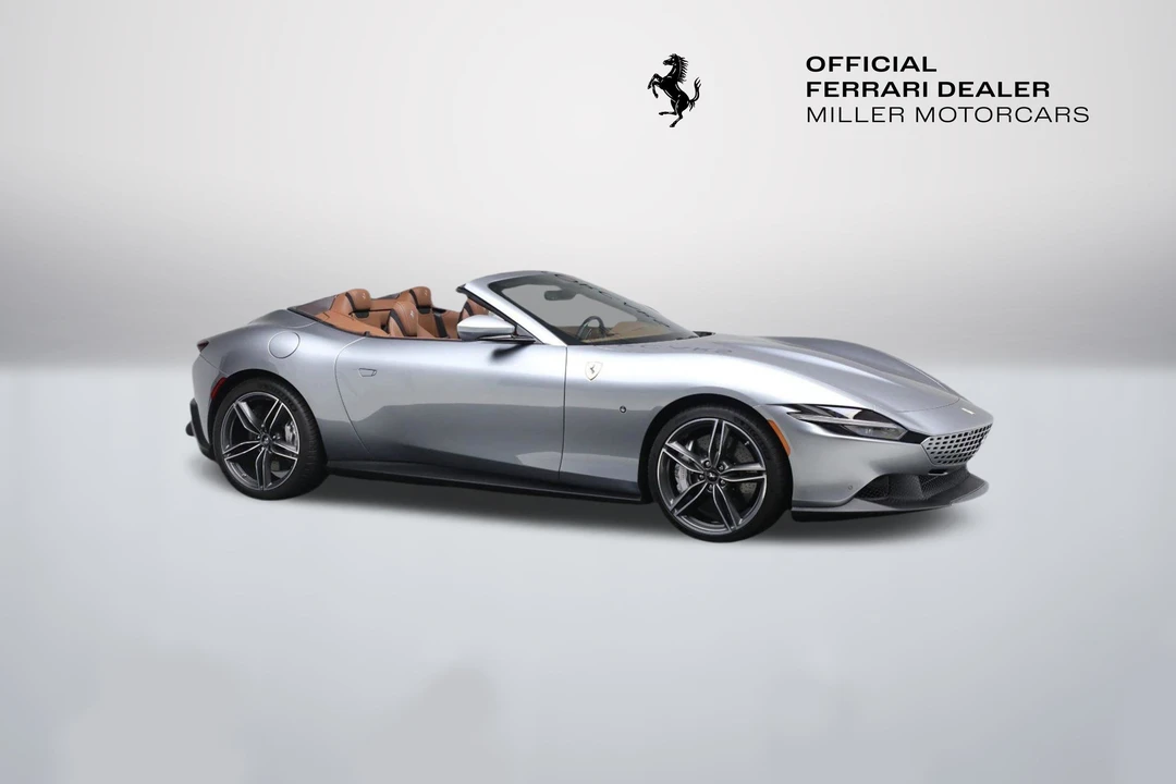 2025 Ferrari Roma Spider - Image 11 of 31
