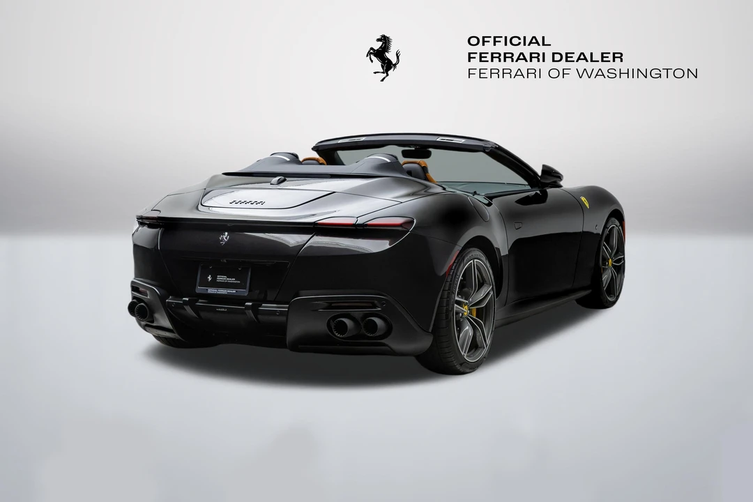 2025 Ferrari Roma Spider - Image 7 of 31
