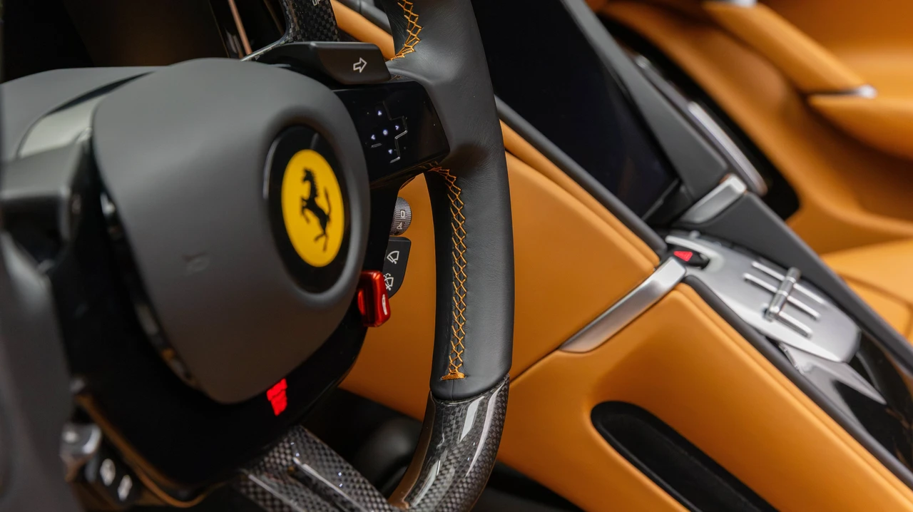 2025 Ferrari Roma Spider - Image 16 of 31