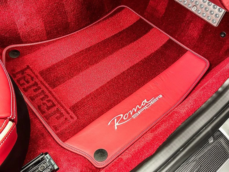 2025 Ferrari Roma Spider - Image 23 of 31