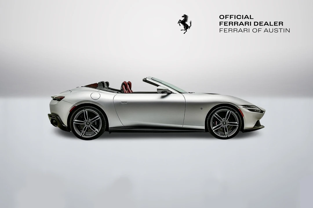 2025 Ferrari Roma Spider - Image 9 of 31