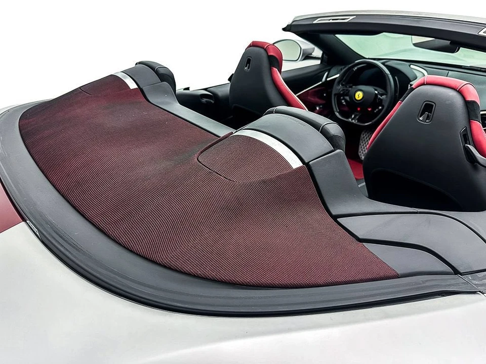 2025 Ferrari Roma Spider - Image 30 of 31