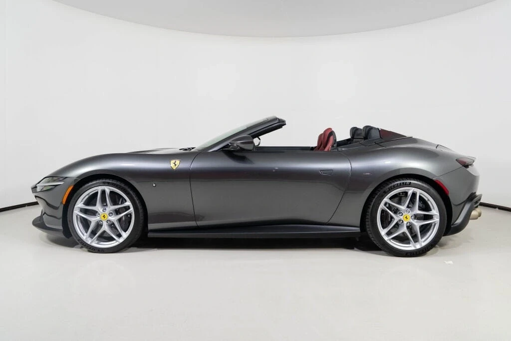 2025 Ferrari Roma Spider - Image 3 of 21