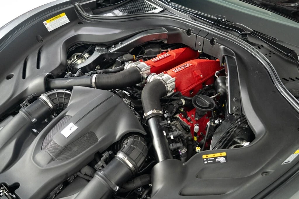 2025 Ferrari Roma Spider - Image 20 of 21