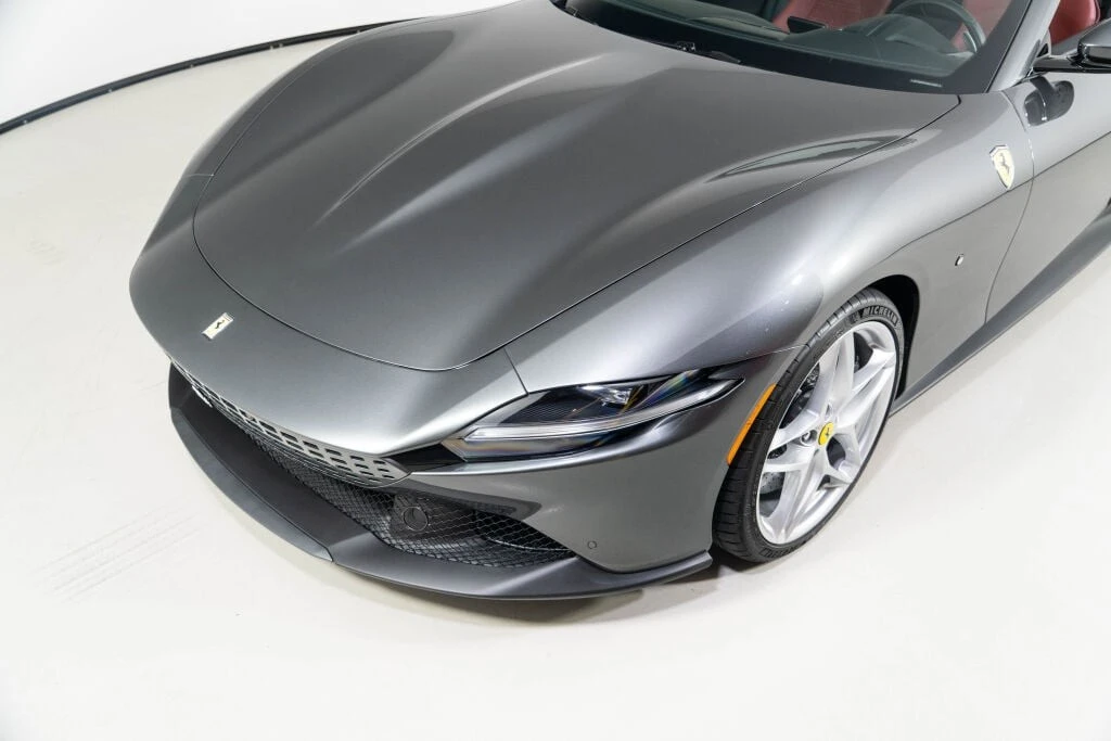 2025 Ferrari Roma Spider - Image 11 of 21