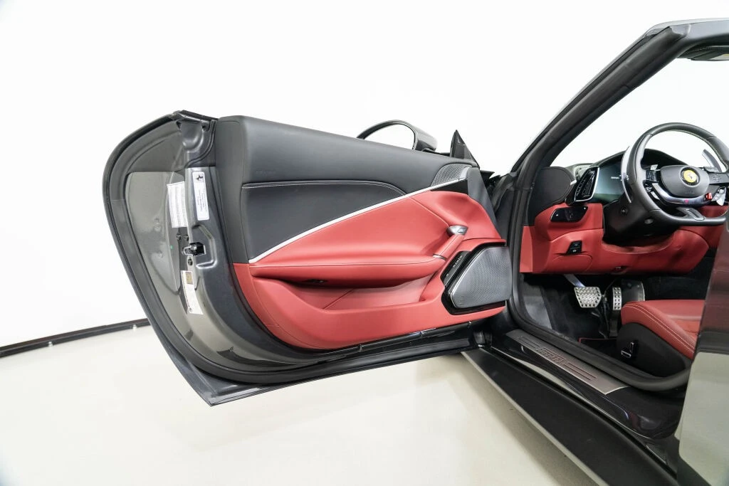 2025 Ferrari - Image 30 of 31