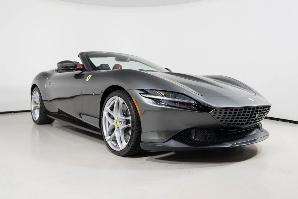2025 Ferrari Roma Spider - Image 6 of 21