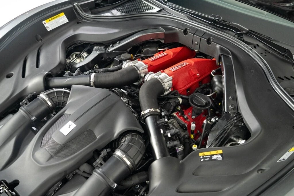 2025 Ferrari Roma Spider - Image 20 of 21