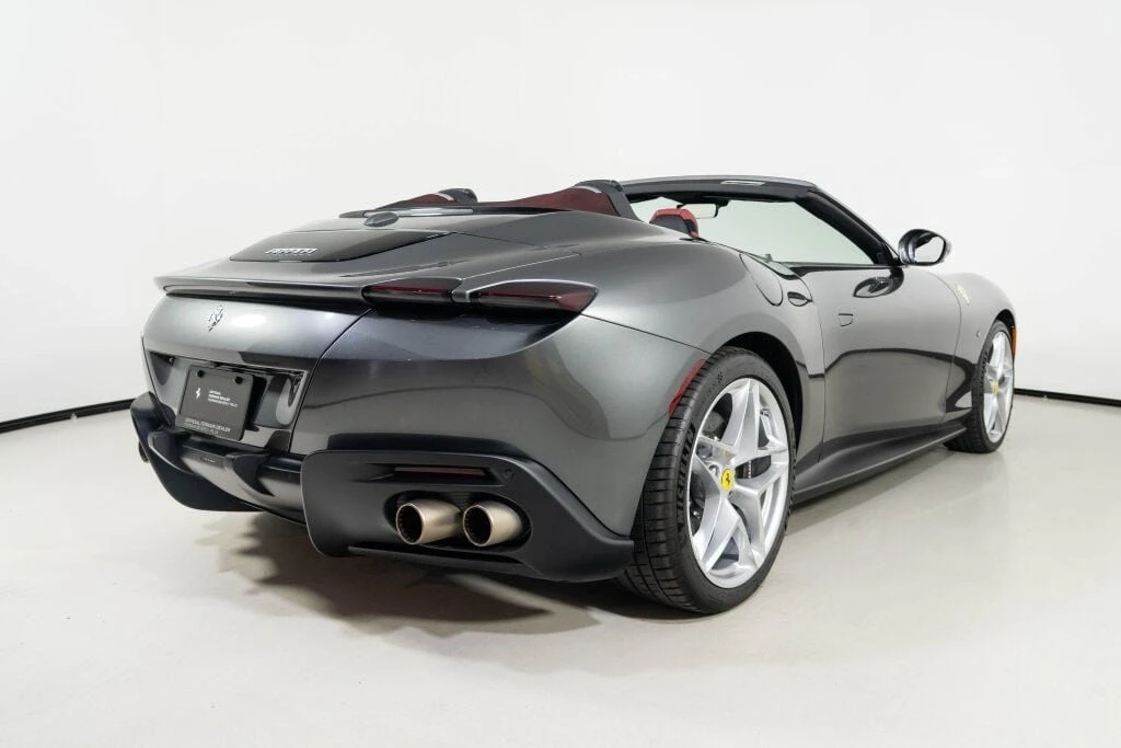 2025 Ferrari Roma Spider - Image 2 of 21