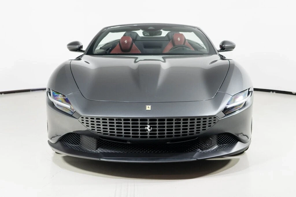 2025 Ferrari Roma Spider - Image 8 of 21