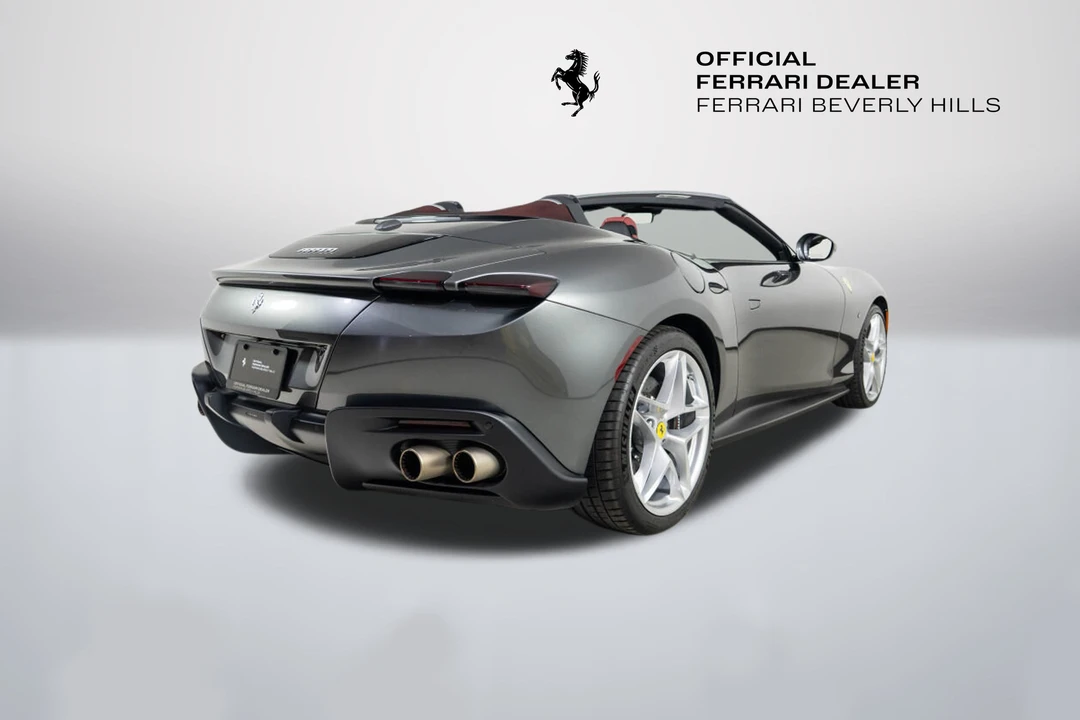 2025 Ferrari Roma Spider - Image 2 of 31