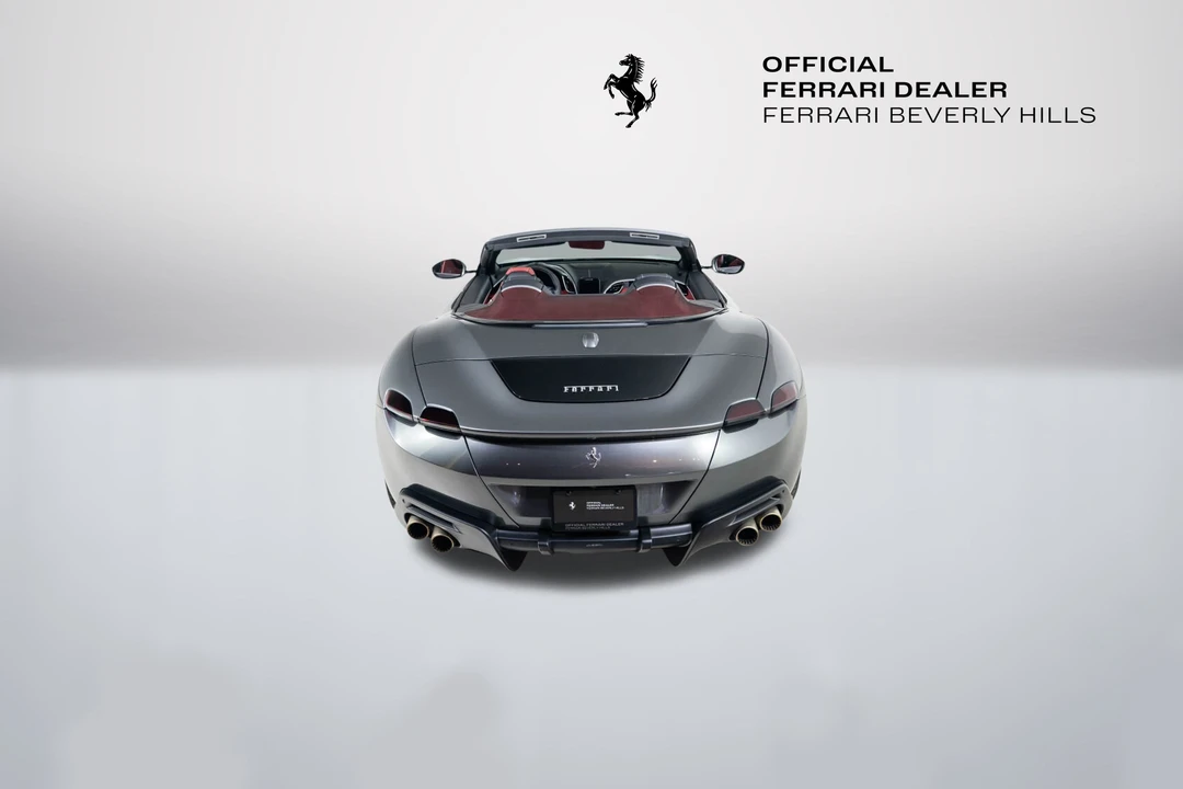 2025 Ferrari Roma Spider - Image 17 of 31