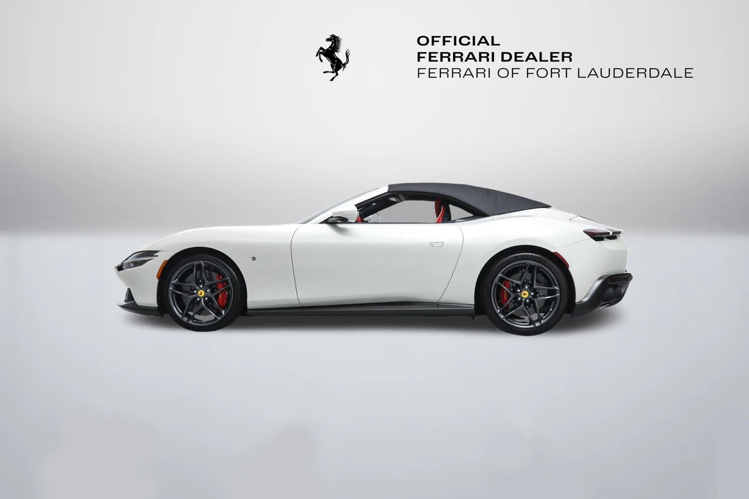 2025 Ferrari Roma Spider - Image 7 of 31