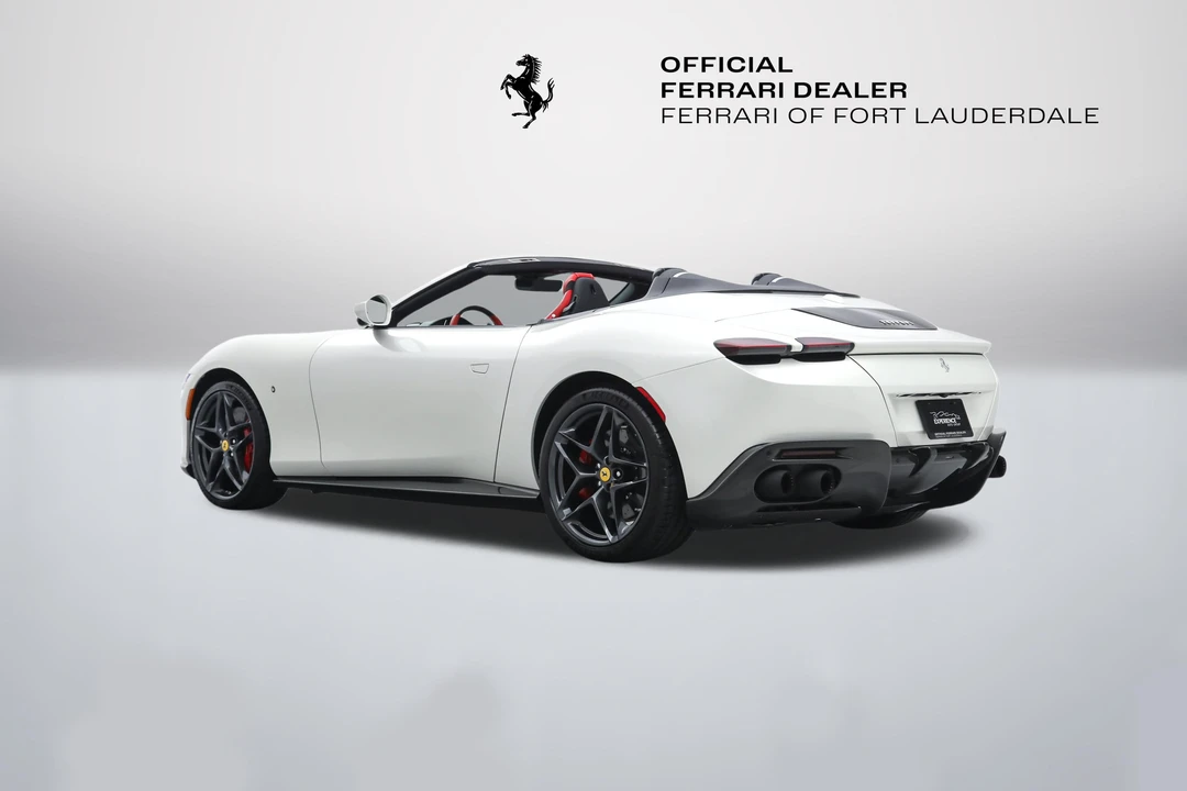 2025 Ferrari Roma Spider - Image 8 of 31
