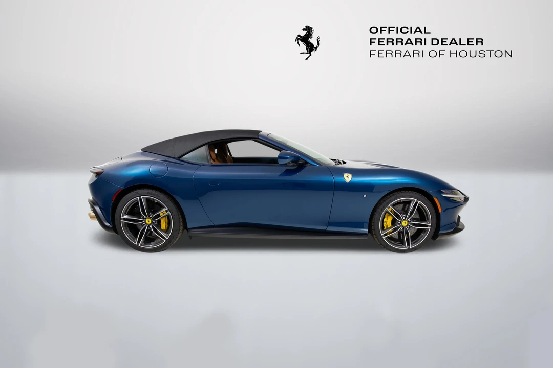 2025 Ferrari Roma Spider - Image 26 of 31