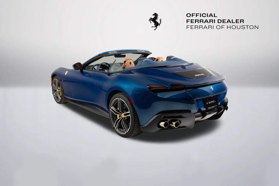 2025 Ferrari Roma Spider - Image 2 of 31