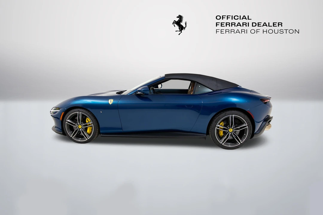 2025 Ferrari Roma Spider - Image 29 of 31