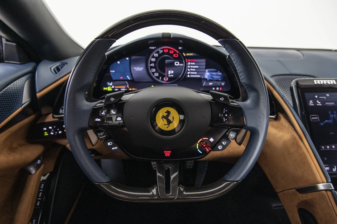 2025 Ferrari Roma Spider - Image 11 of 31