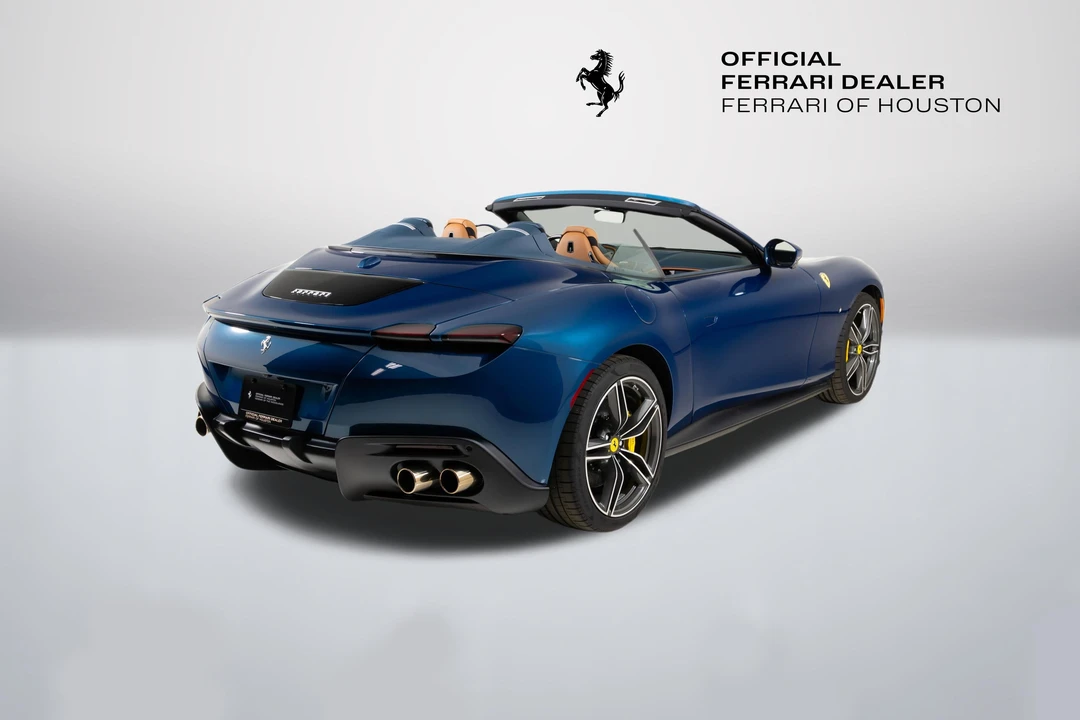 2025 Ferrari Roma Spider - Image 7 of 31