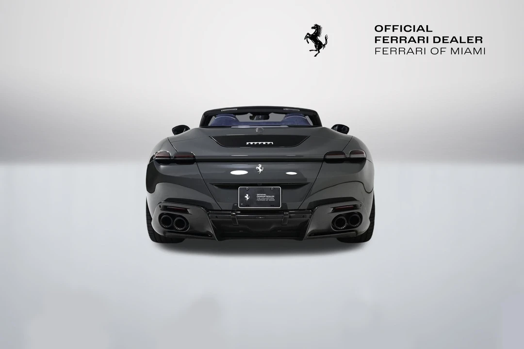 2025 Ferrari Roma Spider - Image 8 of 31