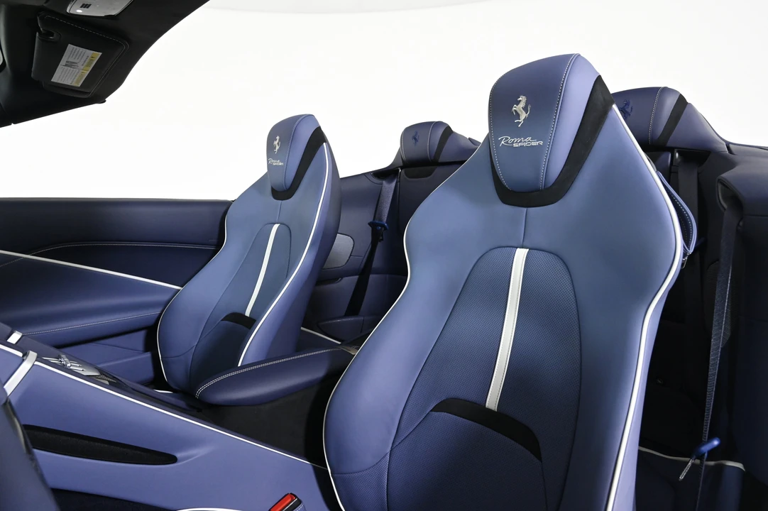 2025 Ferrari Roma Spider - Image 5 of 31