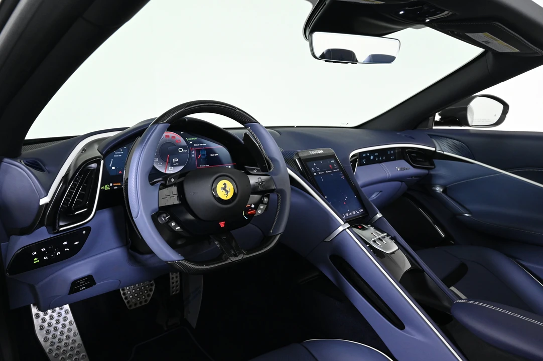 2025 Ferrari Roma Spider - Image 3 of 31