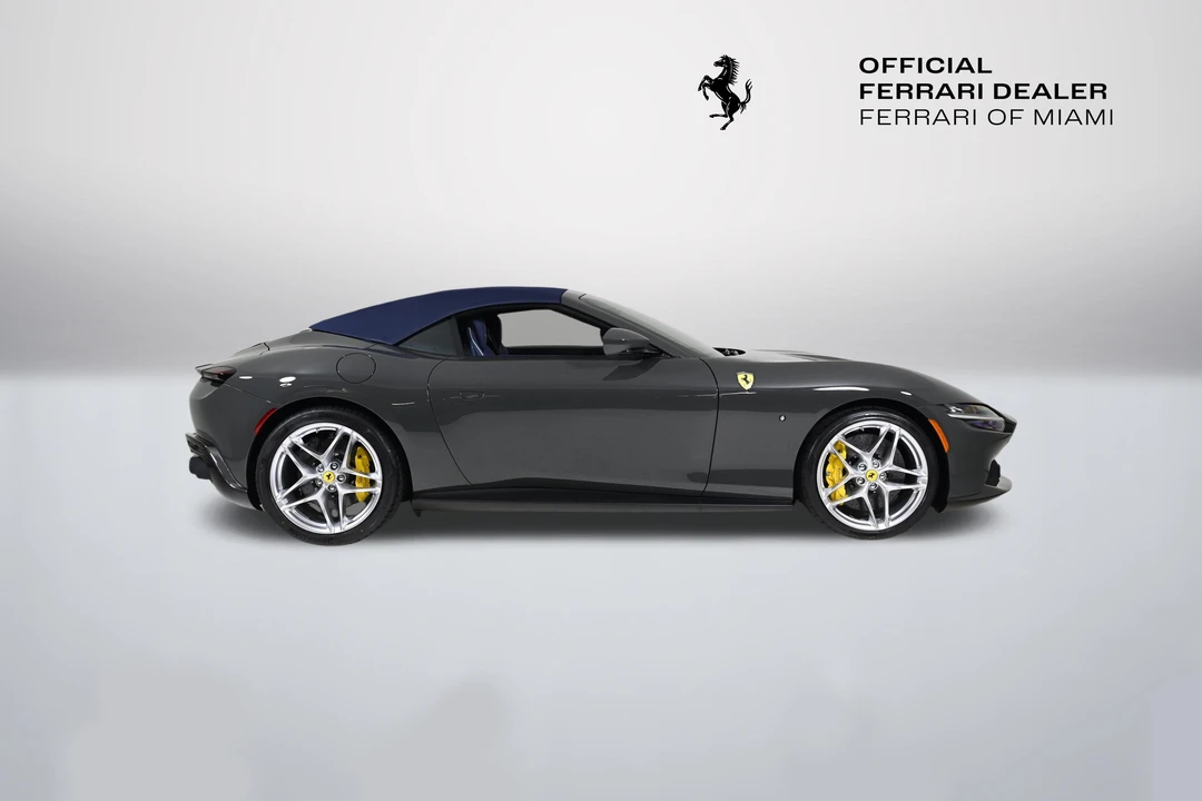 2025 Ferrari Roma Spider - Image 10 of 31