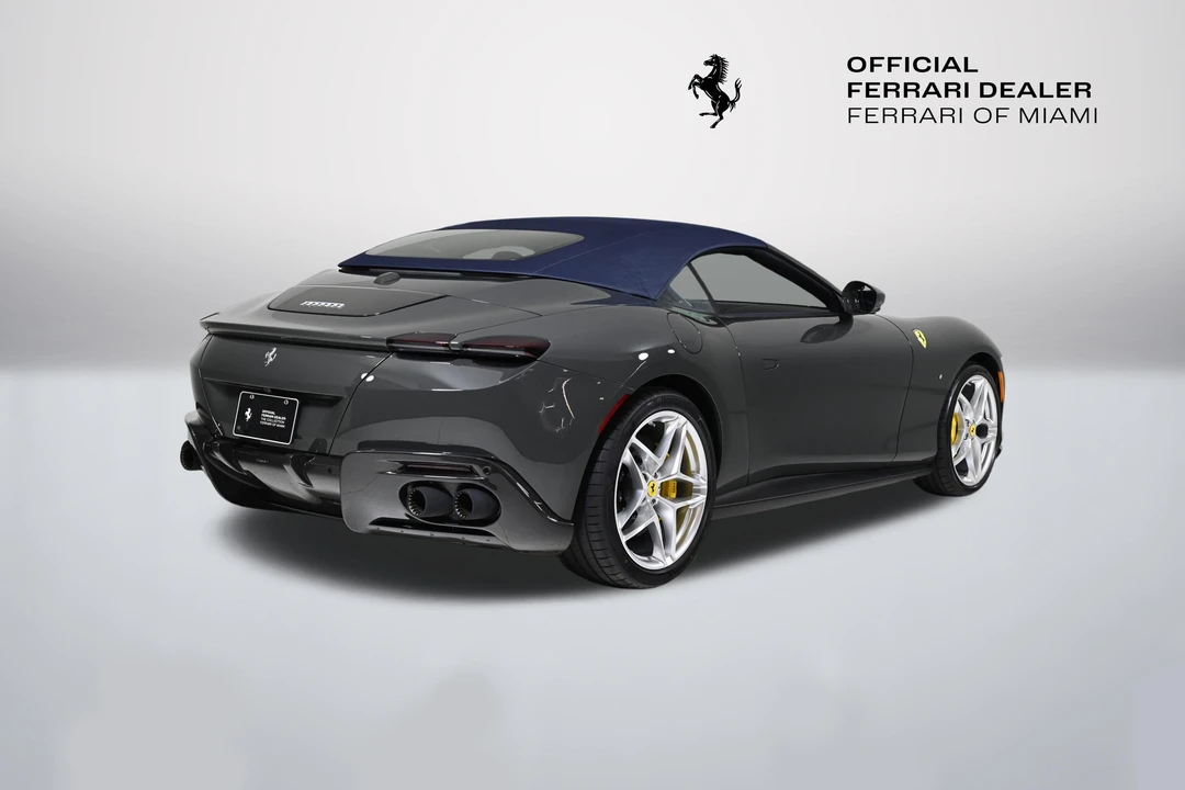 2025 Ferrari Roma Spider - Image 9 of 31