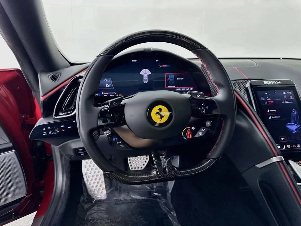 2025 Ferrari Roma Spider - Image 15 of 31