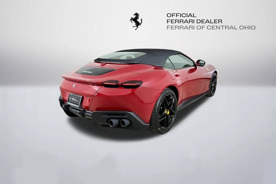 2025 Ferrari Roma Spider - Image 5 of 31