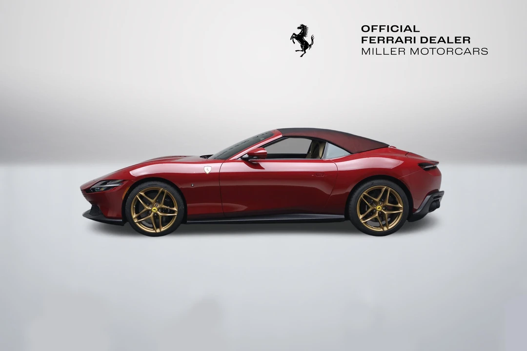 2025 Ferrari Roma Spider - Image 27 of 31