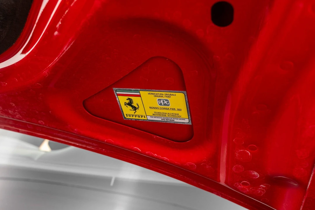 2025 Ferrari Roma Spider - Image 24 of 31