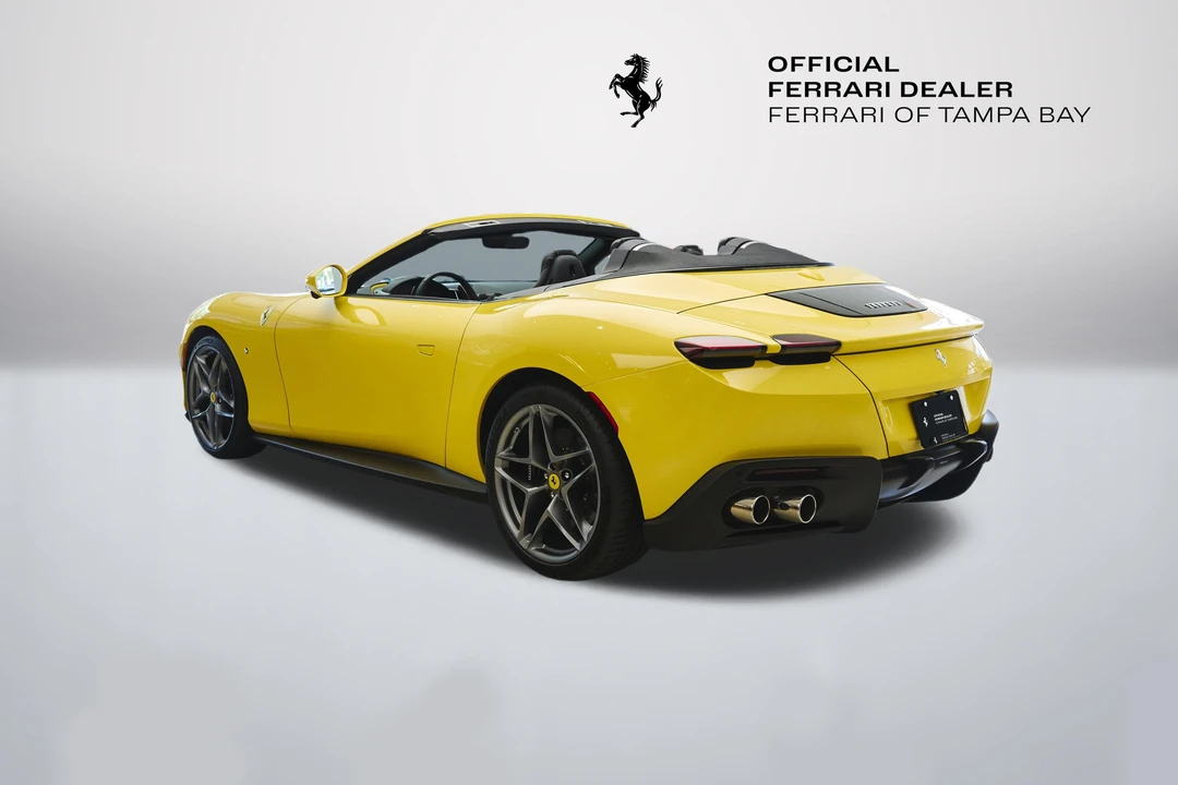 2025 Ferrari Roma Spider - Image 3 of 31