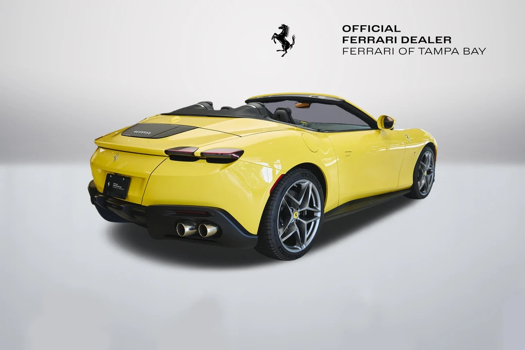 2025 Ferrari Roma Spider - Image 5 of 31