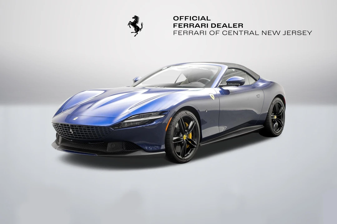 2025 Ferrari Roma Spider - Image 15 of 31